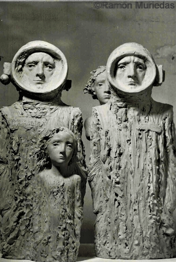 Astronautas-Astronauta-con-niño-guardián-y-Astronauta-con-niña.